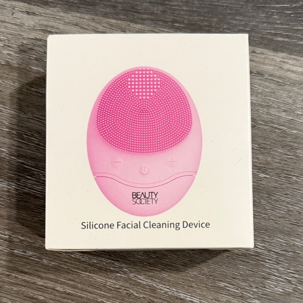 Beauty Society Pink Silicone Facial Cleansing Tool
